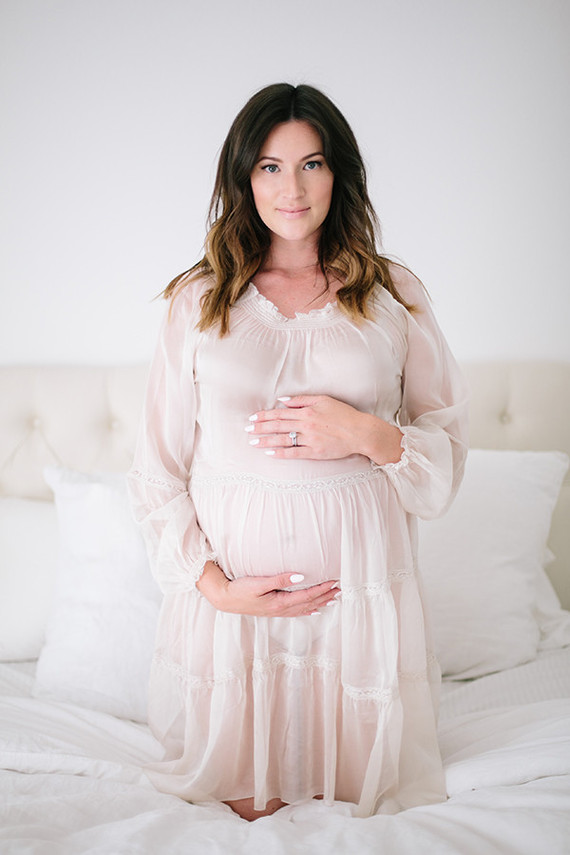 glamorous maternity photos of Catherine