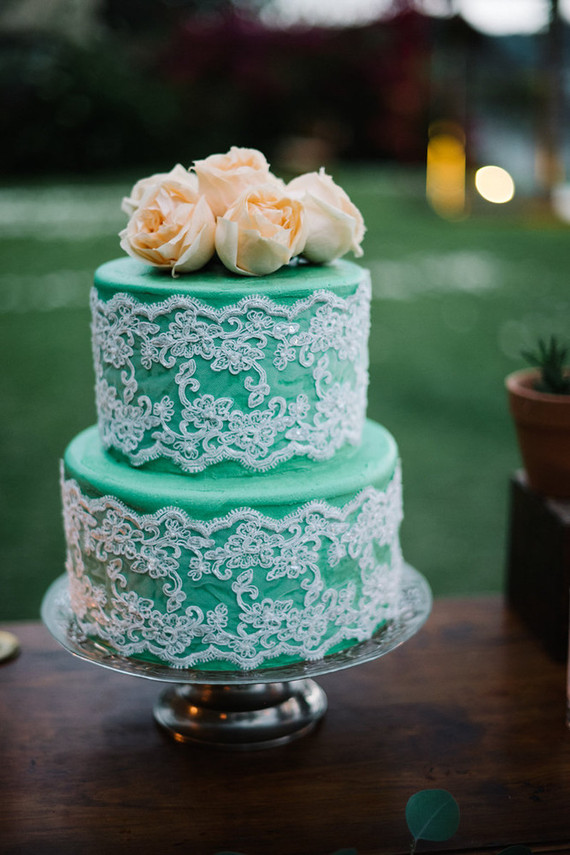 Green and lace wedding cake
