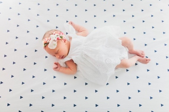 girl newborn photos