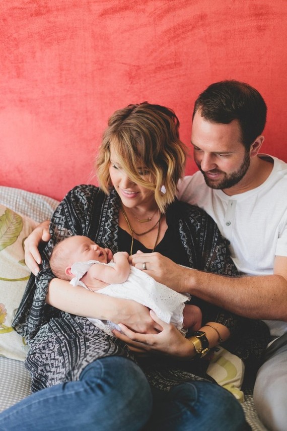 lifestyle newborn photos