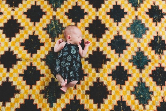 lifestyle newborn photos