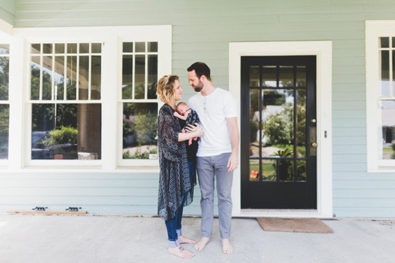 lifestyle newborn photos