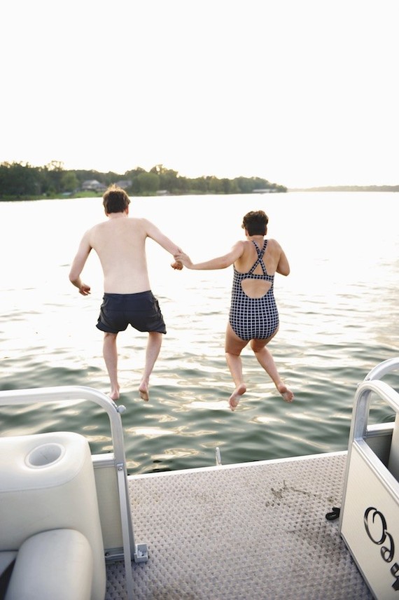 Lakeside maternity photos