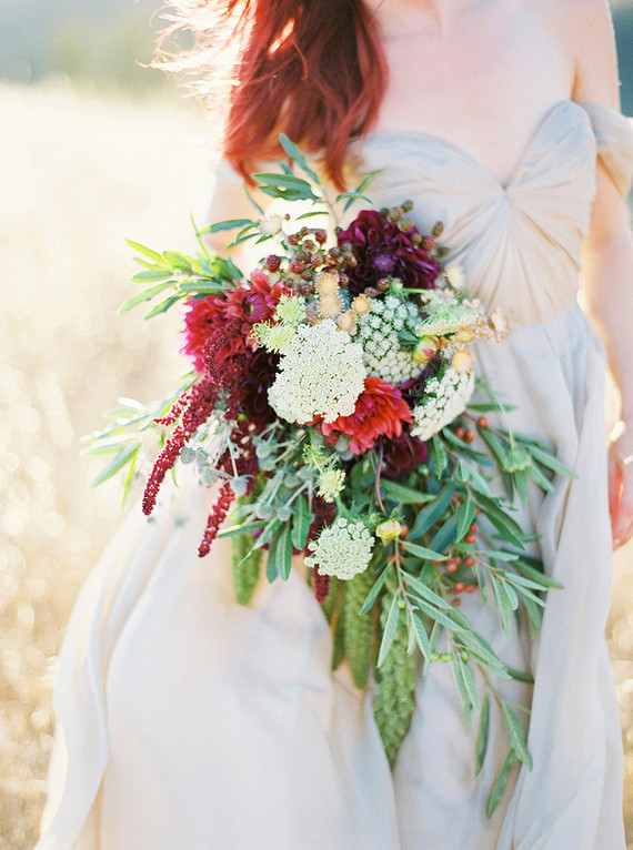 Earthy bridal bouquet
