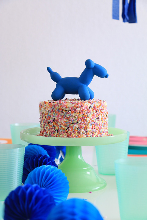 balloon animal cake