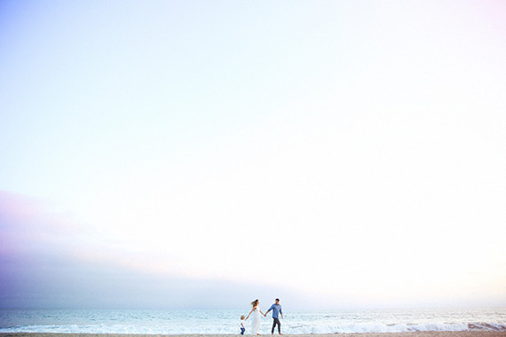 beach maternity photos in LA