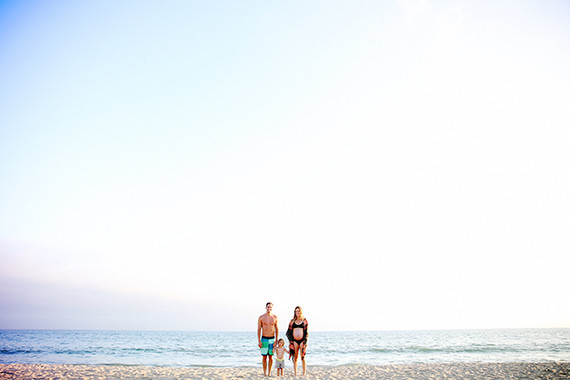 beach maternity photos in LA