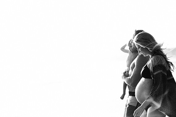 beach maternity photos in LA