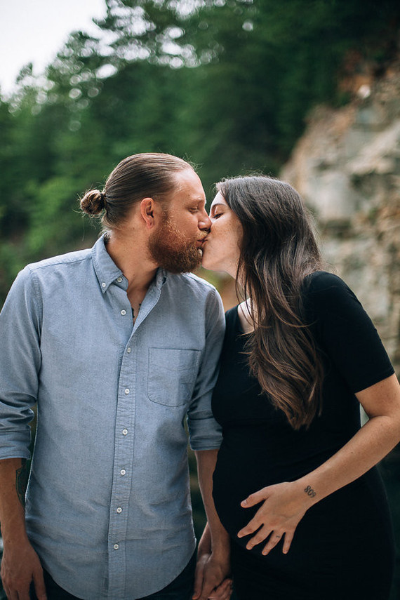 rock quarry maternity photos