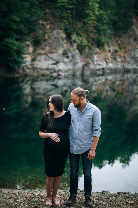 rock quarry maternity photos Inspiration