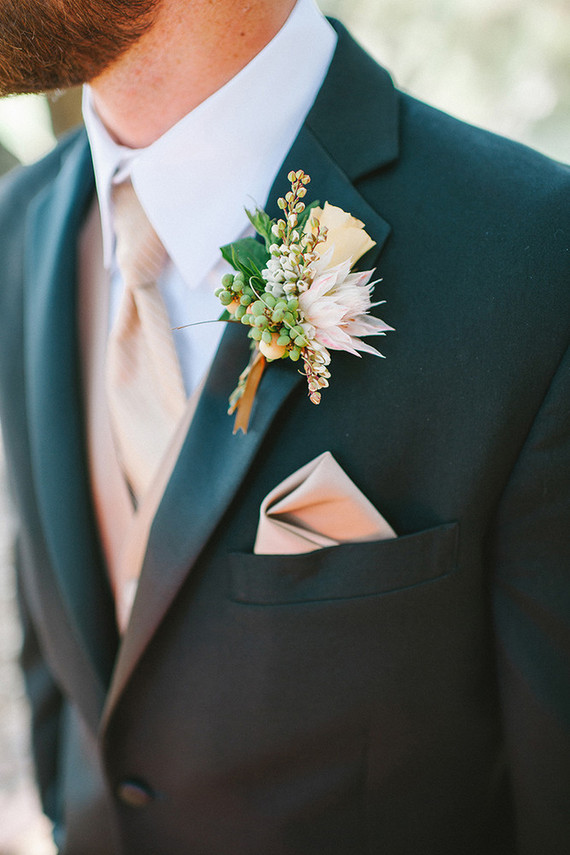 Groom's boutonnière