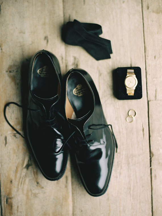 Groom's accessories