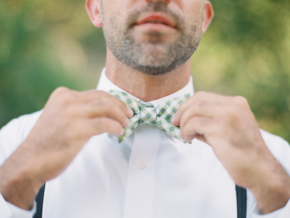 Groom's attire