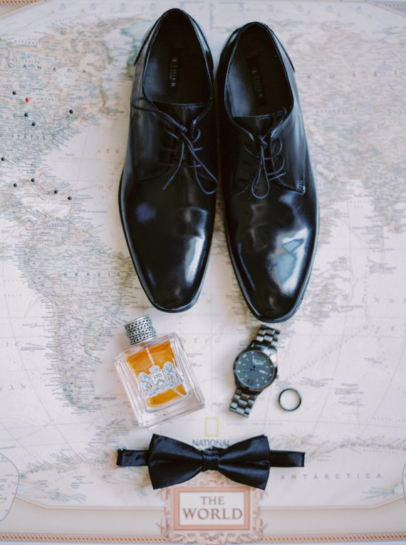 Groom's accessories