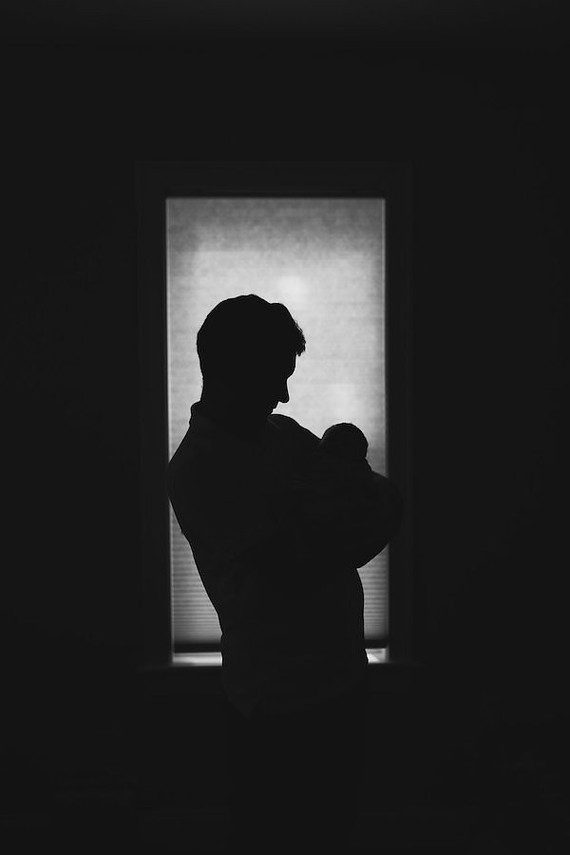 black and white newborn photos