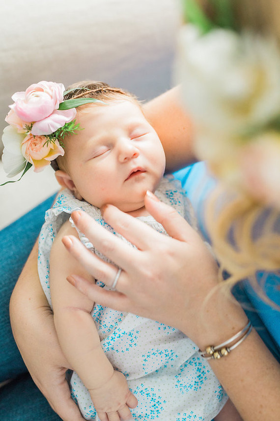 floral newborn photos