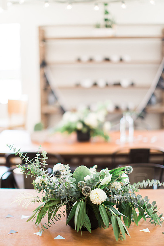 modern baby shower decor