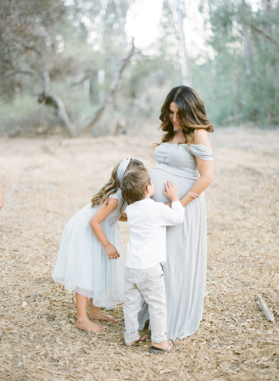 Family maternity photos in San Diego