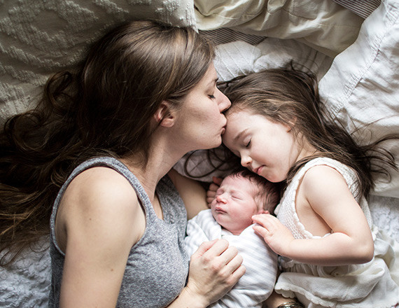 sibling newborn photos