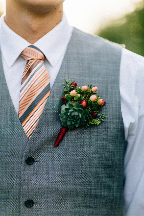 Groom's boutonnière