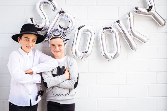 modern halloween party