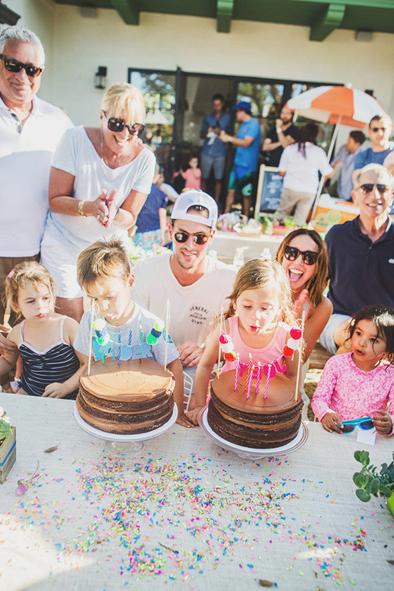 twin birthday party cakes