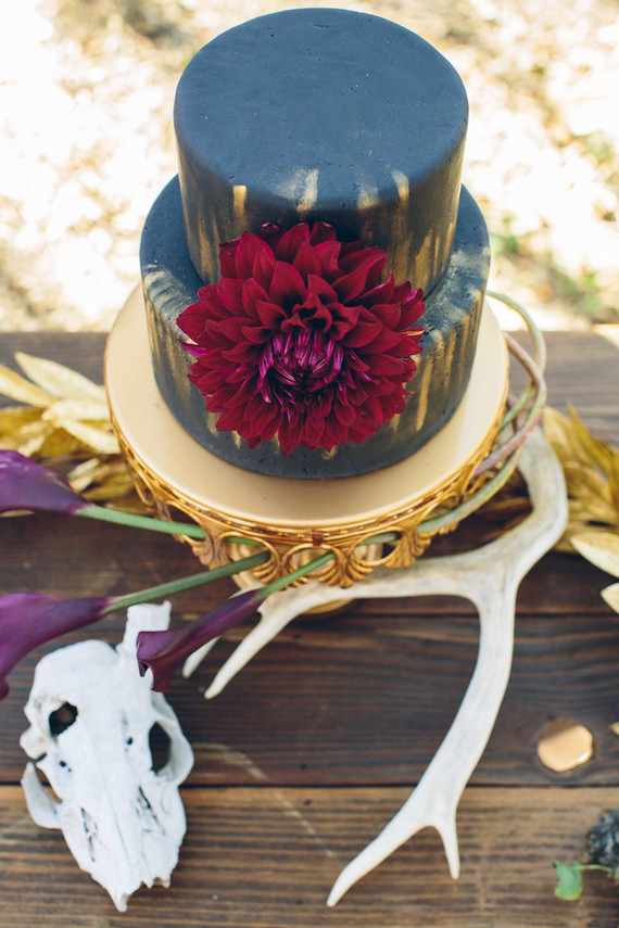 Chalkboard wedding cake