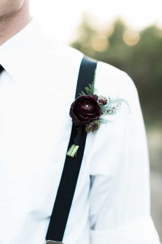 Groom's boutonnière