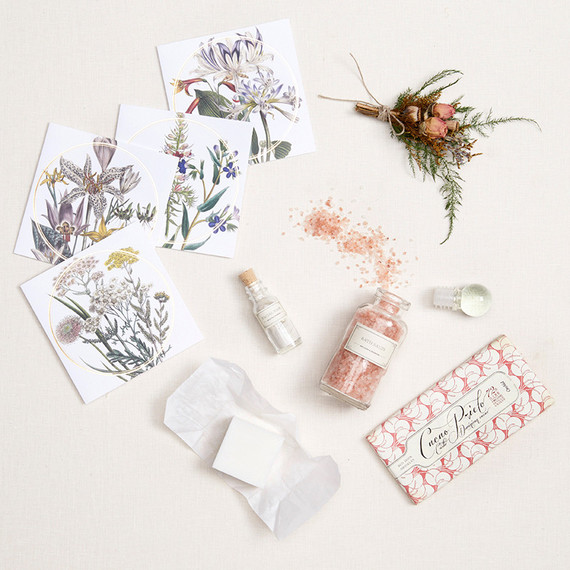 Simone LeBlanc wedding gift box Inspiration