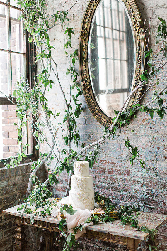 Elegant white wedding cake