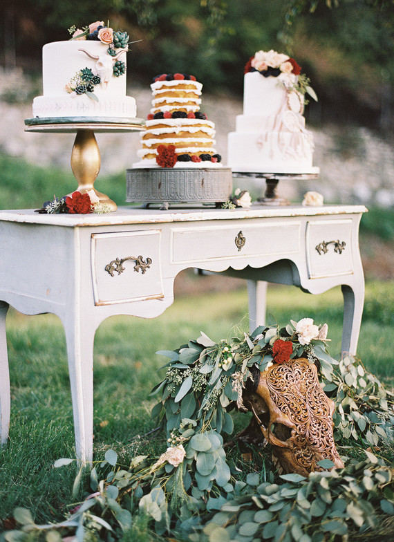 Wedding cake display