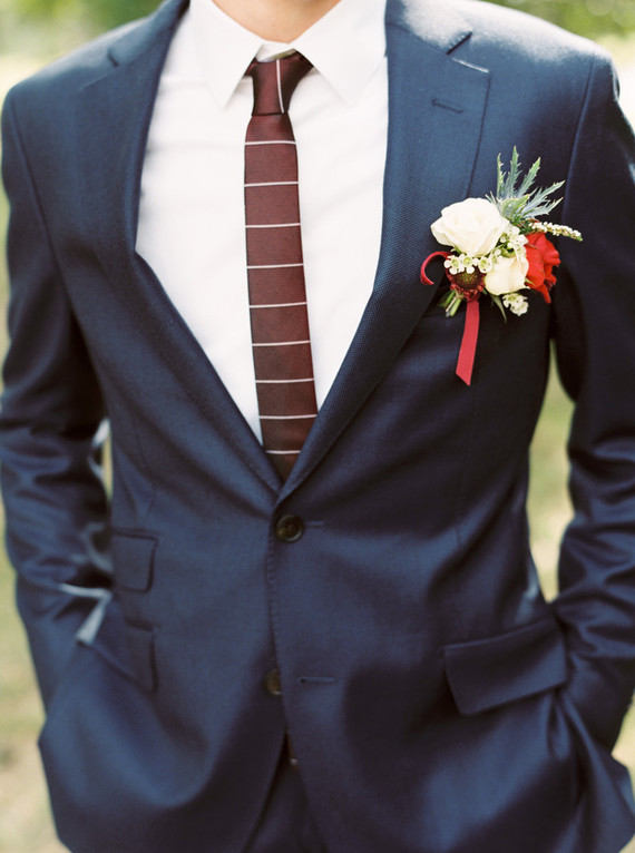 Groom's boutonniÃ¨re Inspiration