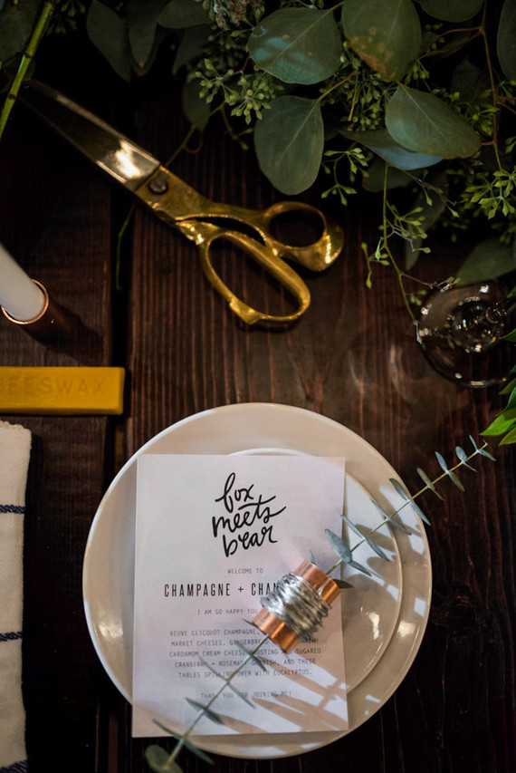 DIY holiday wreath party idea