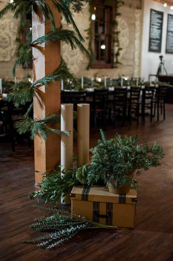 DIY holiday wreath party idea