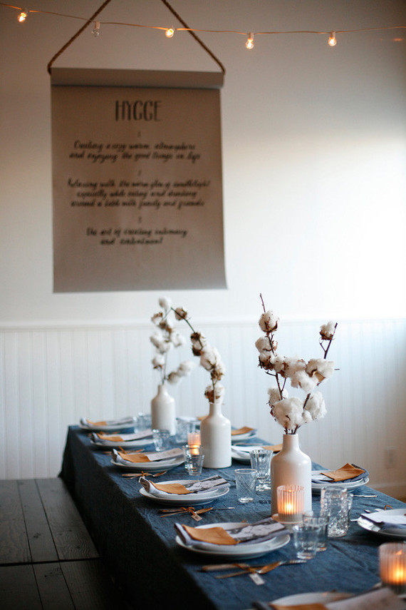 Simple rustic tablescape