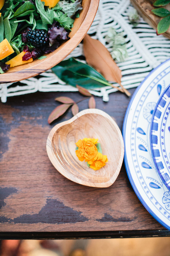 Bohemian friendsgiving inspiration