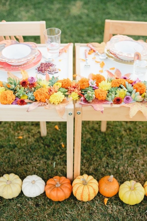 Kids thanksgiving table