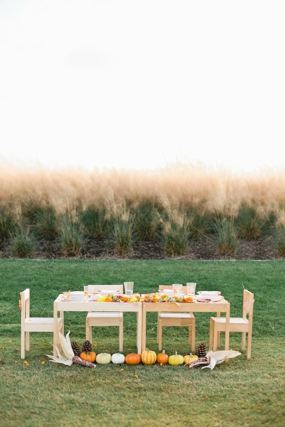 Kids thanksgiving table