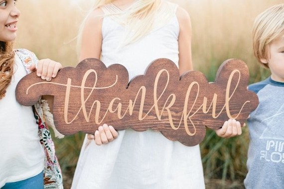 Kids thanksgiving table