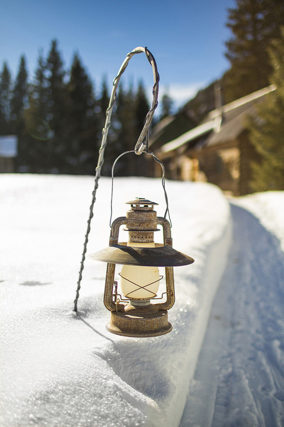 Snowy Colorado wedding