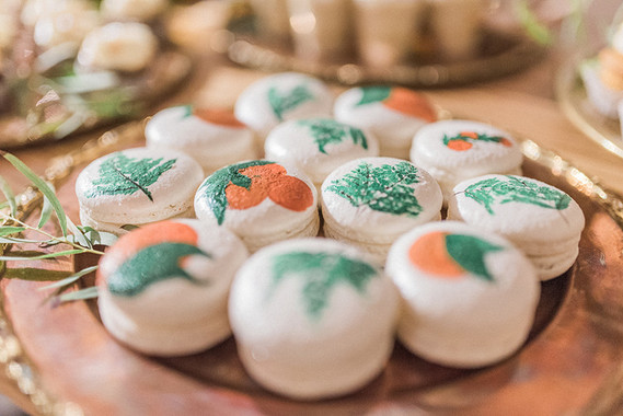 Holiday macarons