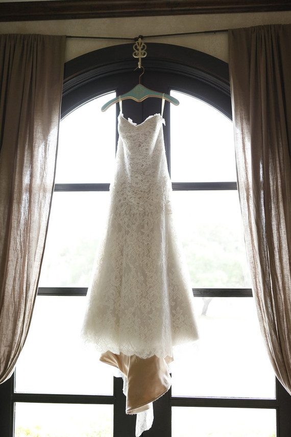 Elegant wedding dress