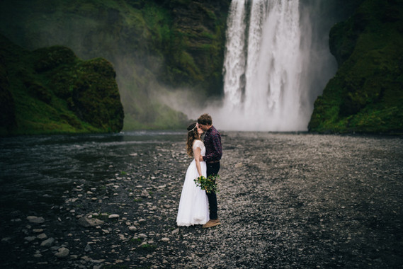 Iceland elopement