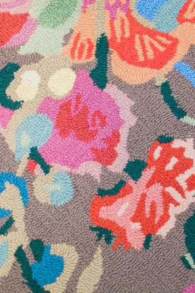 floral rug