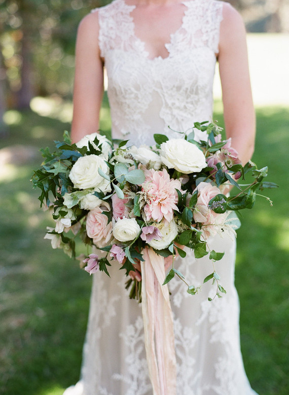 Fall bridal bouquet