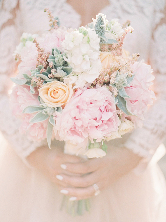 Blush bridal bouquet