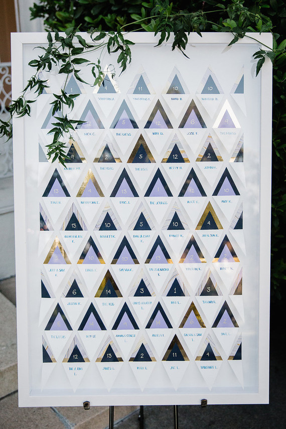 Modern escort card display