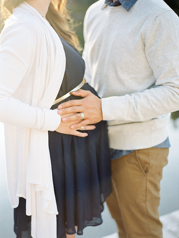 mountain maternity photos in Canada Inspiration