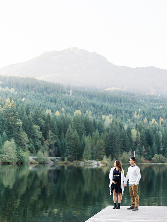 mountain maternity photos in Canada Inspiration