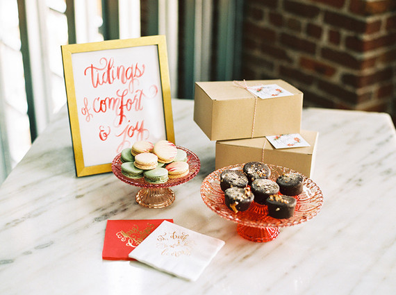 Holiday macarons